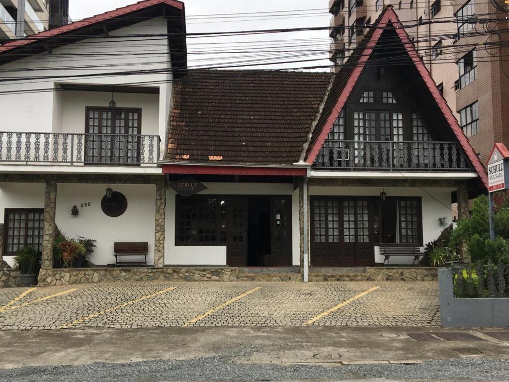 Schulz Pousada Joinville Exterior foto